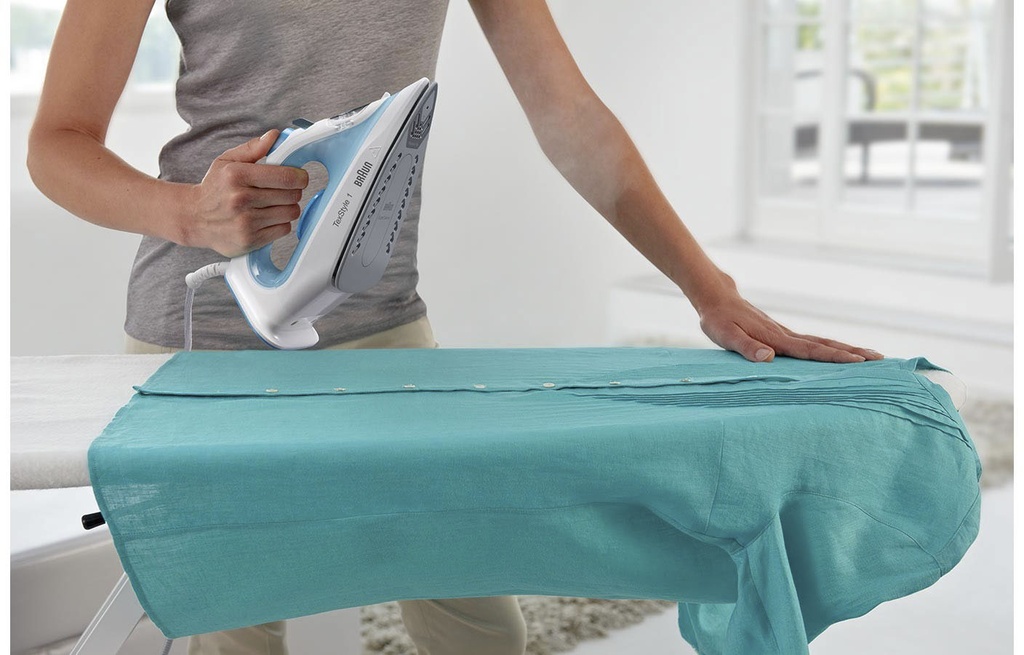 Braun Dampfbügeleisen »TexStyle 1 SI 1050 BL Mit SuperCeramic Bügelsohle, 2000 Watt, Blau«, 2000 W